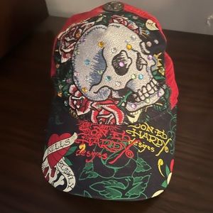 Women’s snap back hat